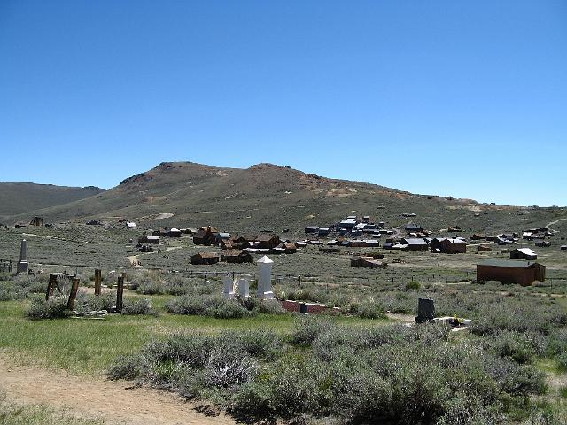 Bodie 03 - The townsite from the cemetery.JPG